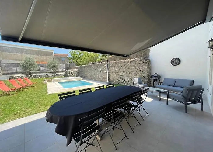 Villa Piscine Privée Sans Vis à Vis / Calme / Babyfoot *